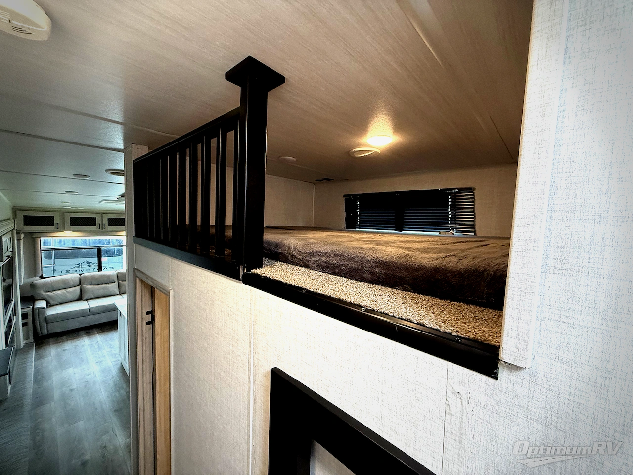 2022 East To West Tandara 386MB-OK Photo 16