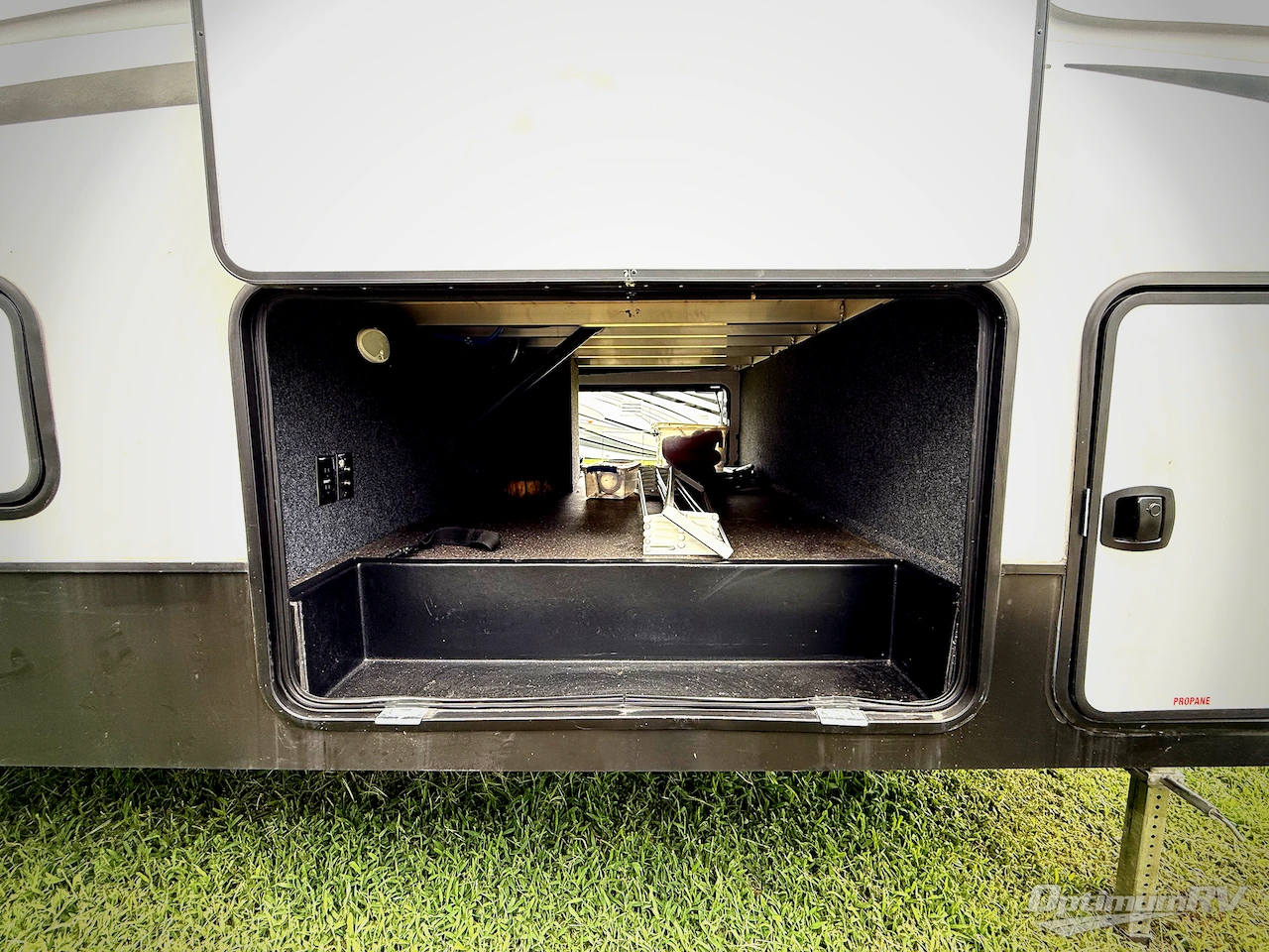 2022 East To West Tandara 386MB-OK Photo 22