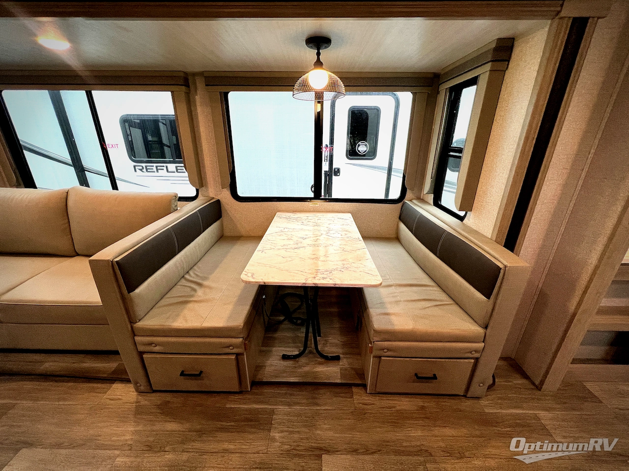 2022 East To West Alta 2850KRL Photo 10