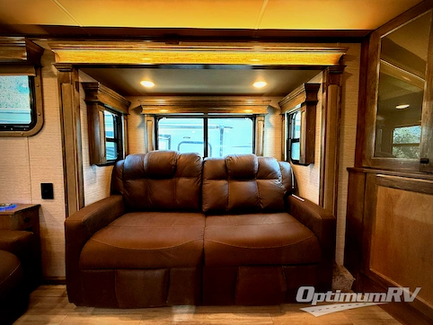 2022 VanLeigh Beacon 41FLB RV Photo 2