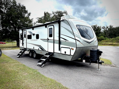 Used 2023 Keystone Cougar Half-Ton 25RDS Featured Photo