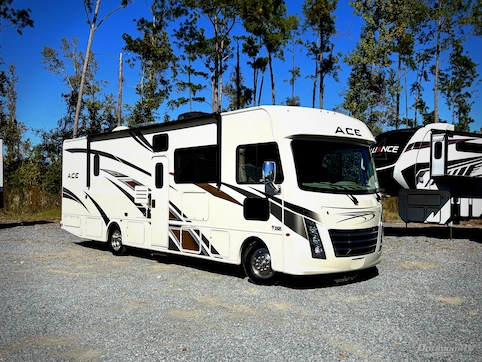 Used 2020 Thor ACE 32.3 Featured Photo