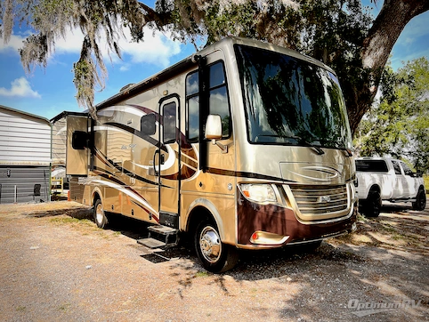 Used 2015 Newmar Bay Star 2903 Featured Photo