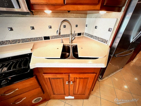 2014 Itasca Meridian 36M RV Photo 3