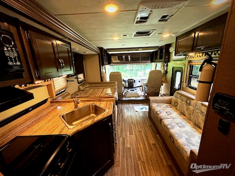 2018 Thor ACE 29.4 RV Photo 2