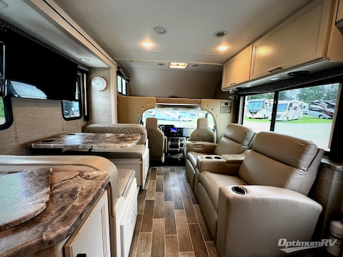 2022 Thor Four Winds 28Z RV Photo 4