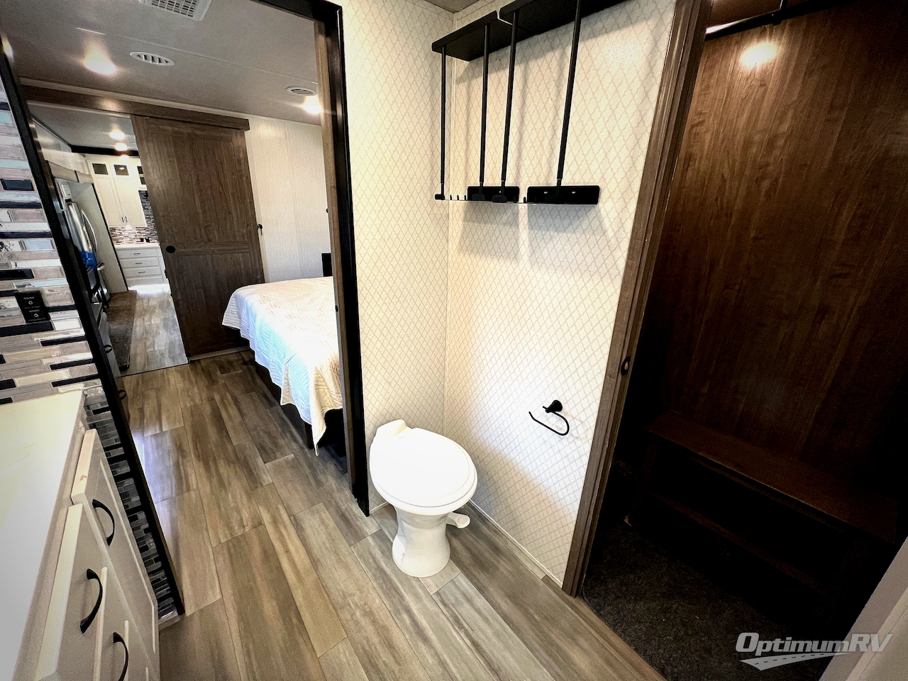 2022 Forest River Cedar Creek 388RK2 Photo 23