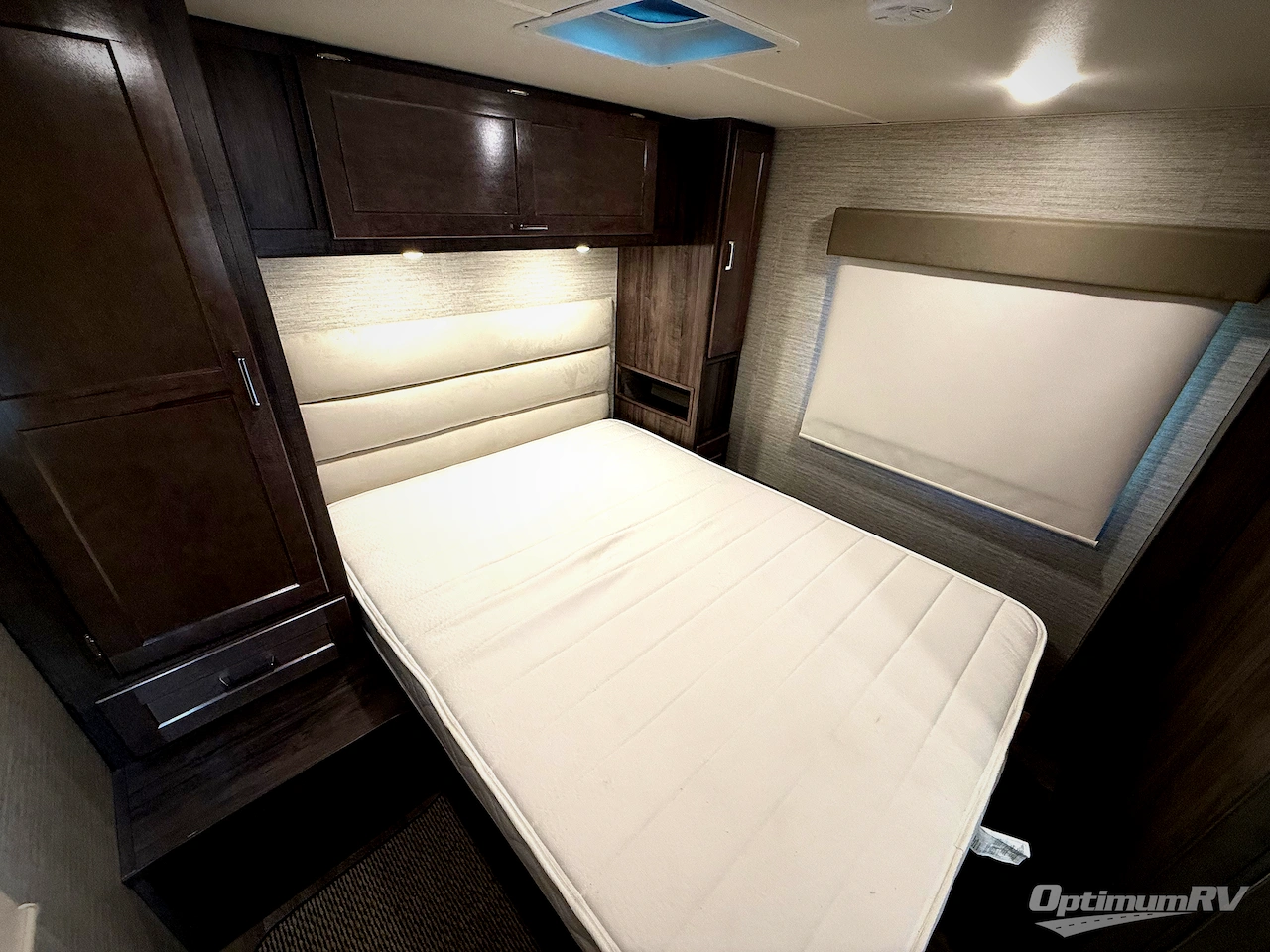 2023 Winnebago Minnie Winnie 31K Photo 16