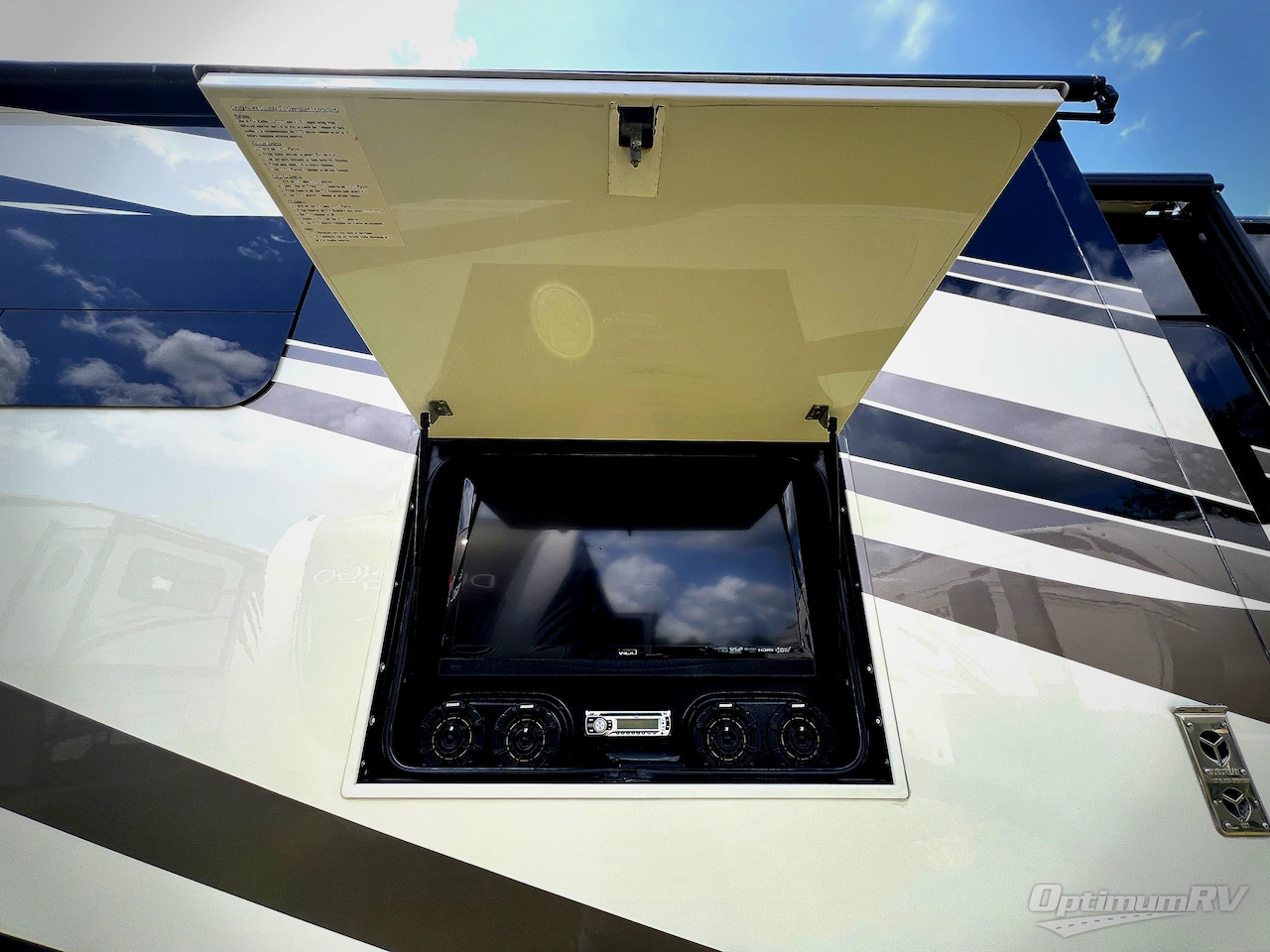 2014 Forest River Georgetown XL 377TSF Photo 4