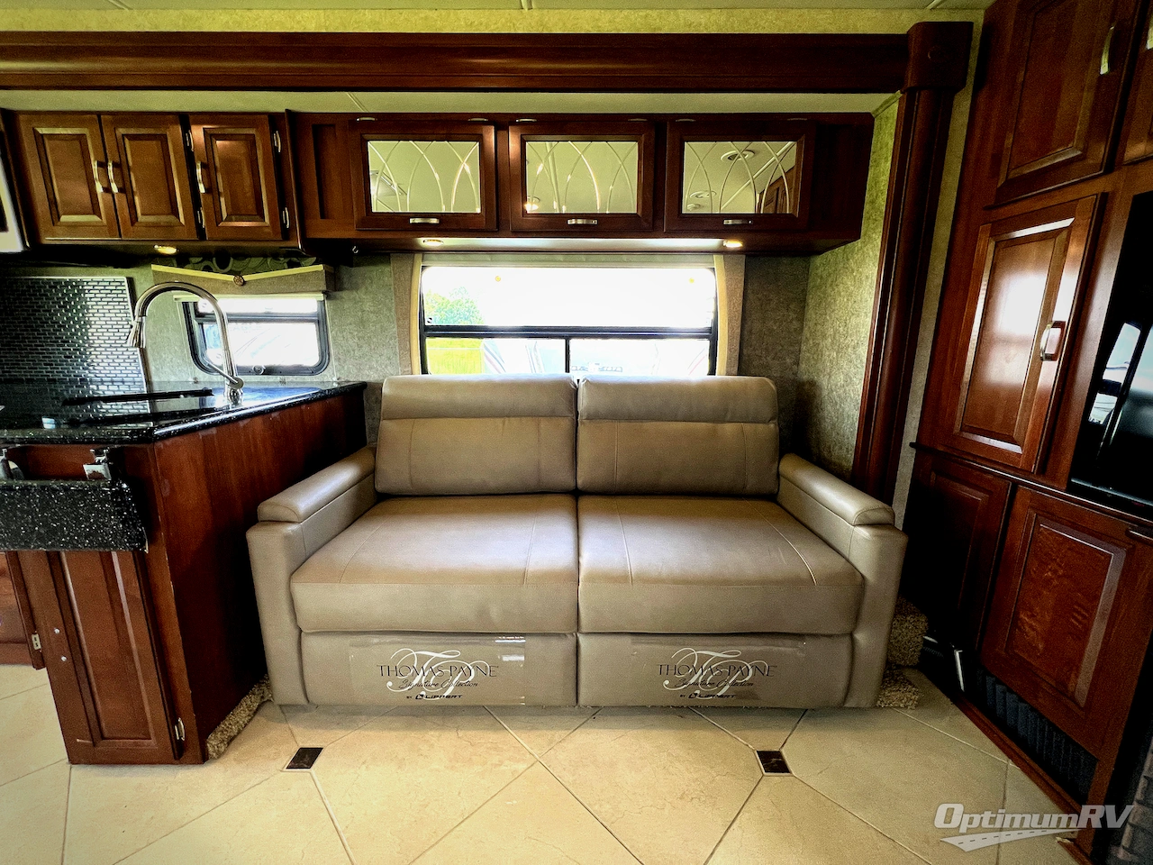 2014 Forest River Georgetown XL 377TSF Photo 11