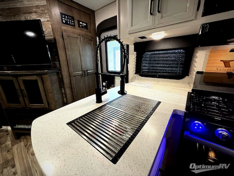 2022 Venture SportTrek Touring Edition STT343VBH RV Photo 3