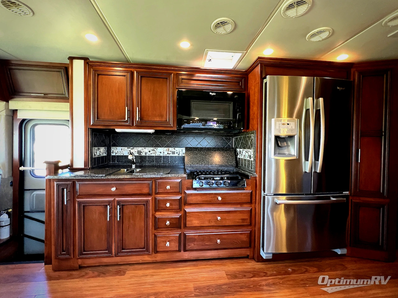 2016 Newmar Canyon Star 3953 Photo 12