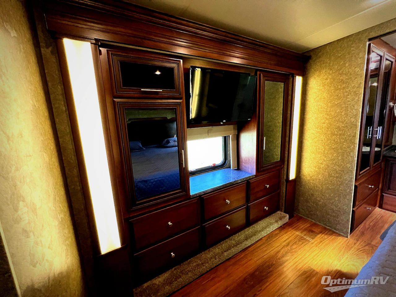 2016 Newmar Canyon Star 3953 Photo 22