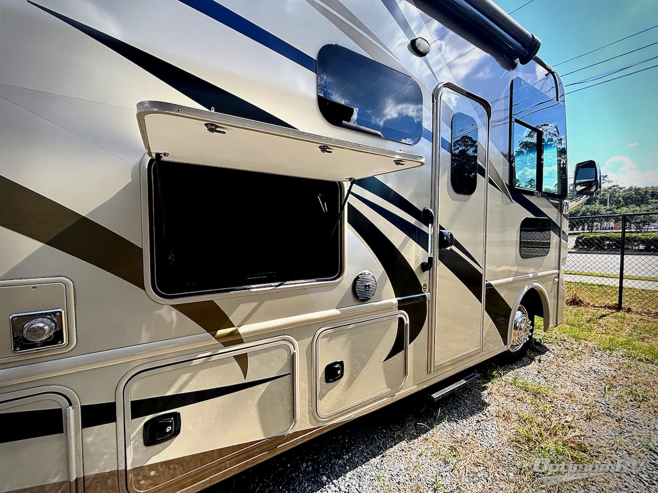 2016 Thor Windsport 34F Photo 16