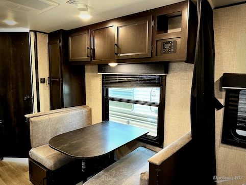 2022 Jayco Jay Flight SLX 8 224BH RV Photo 2
