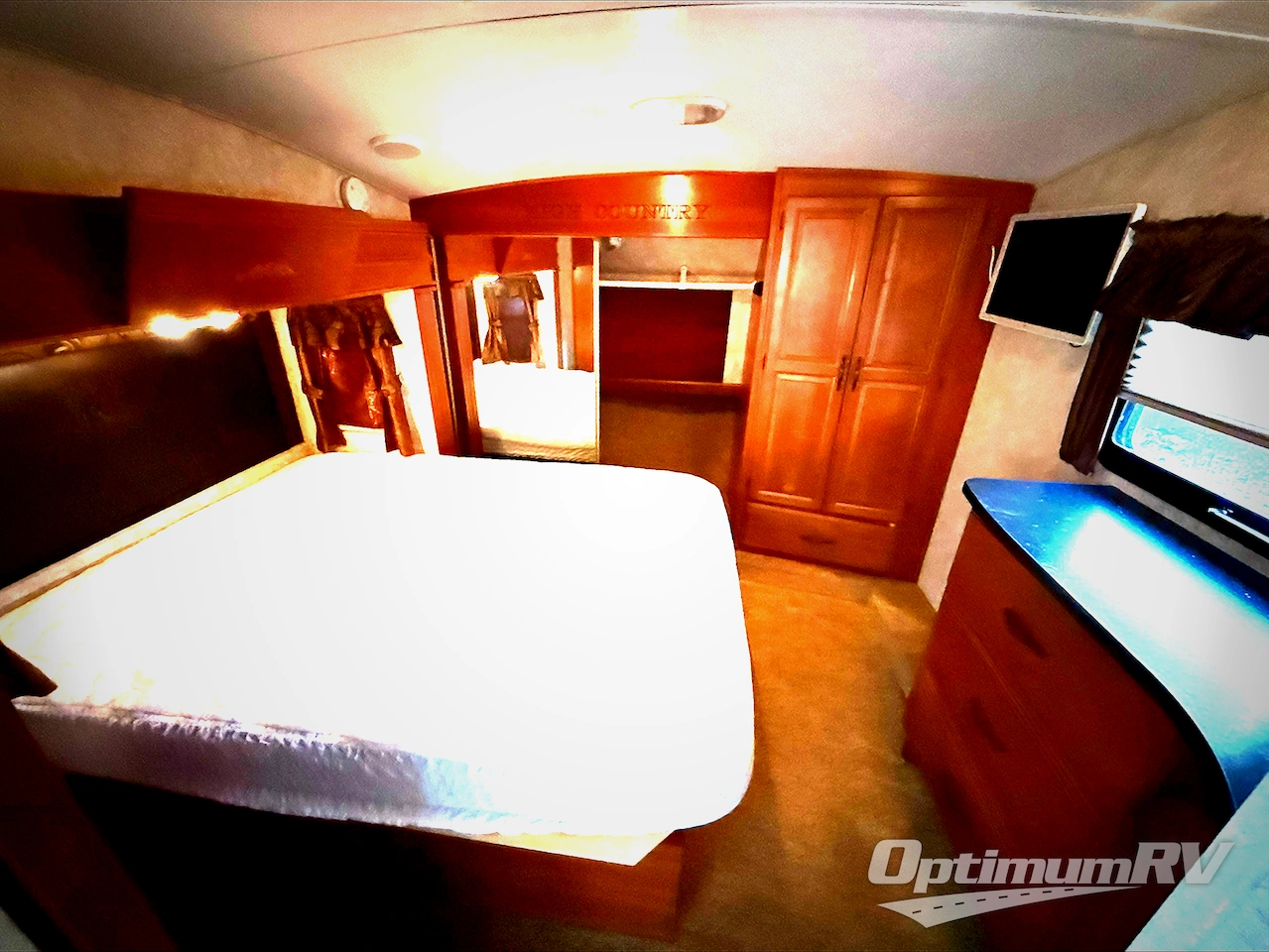 2013 Keystone Montana High Country 318RE Photo 27