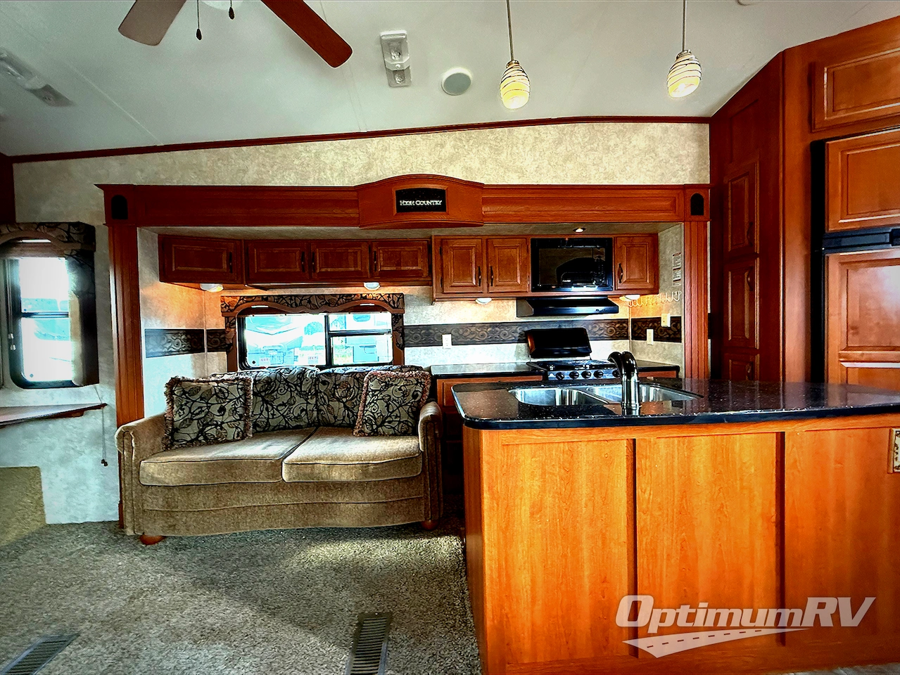 2013 Keystone Montana High Country 318RE Photo 32