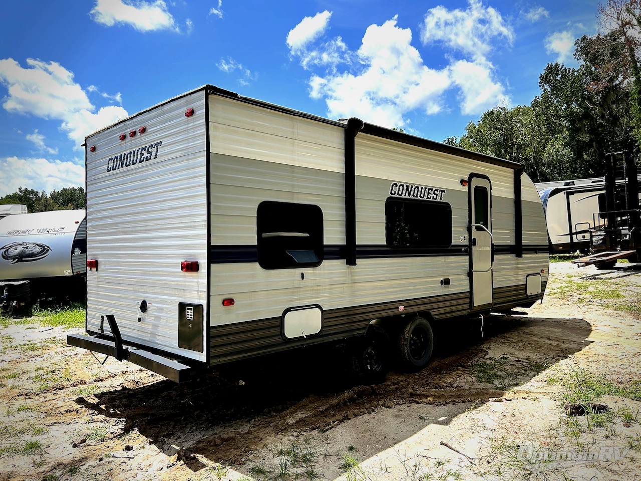 2022 Gulf Stream Conquest Special Edition Series 26BHG Photo 2