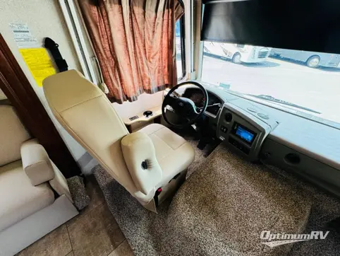 2016 Fleetwood Storm 30L RV Photo 2