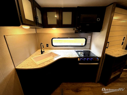 2022 Dutchmen Aspen Trail LE 29BB RV Photo 2