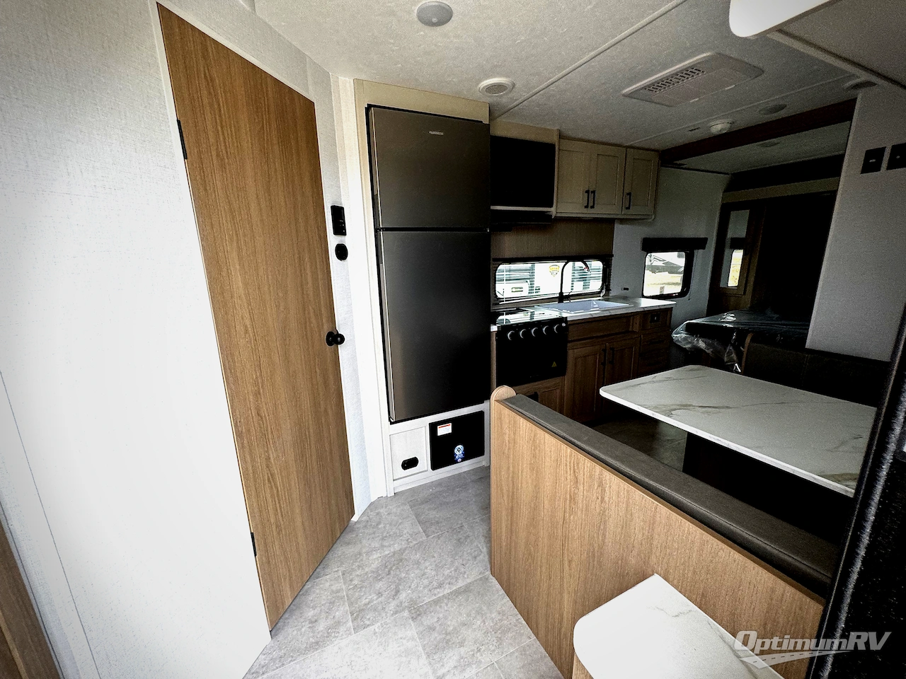 2026 Dutchmen Aspen Trail LE 19RB Photo 3