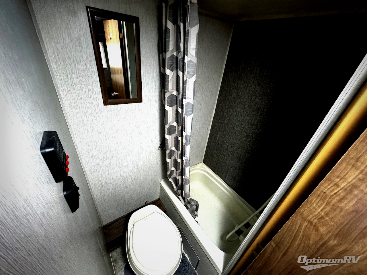 2018 Heartland Pioneer SO185 Photo 7