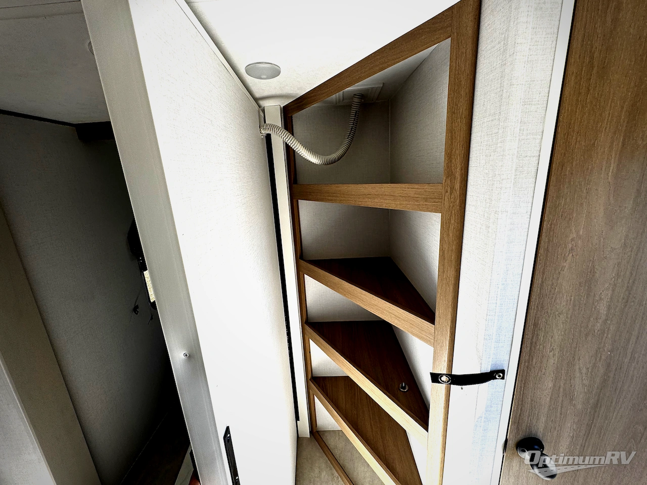 2026 Dutchmen Aspen Trail LE 29TB Photo 9