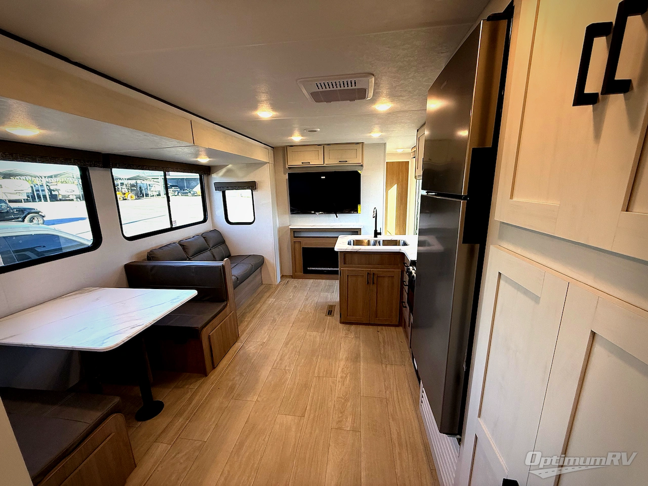 2026 Dutchmen Aspen Trail 38DS Photo 15