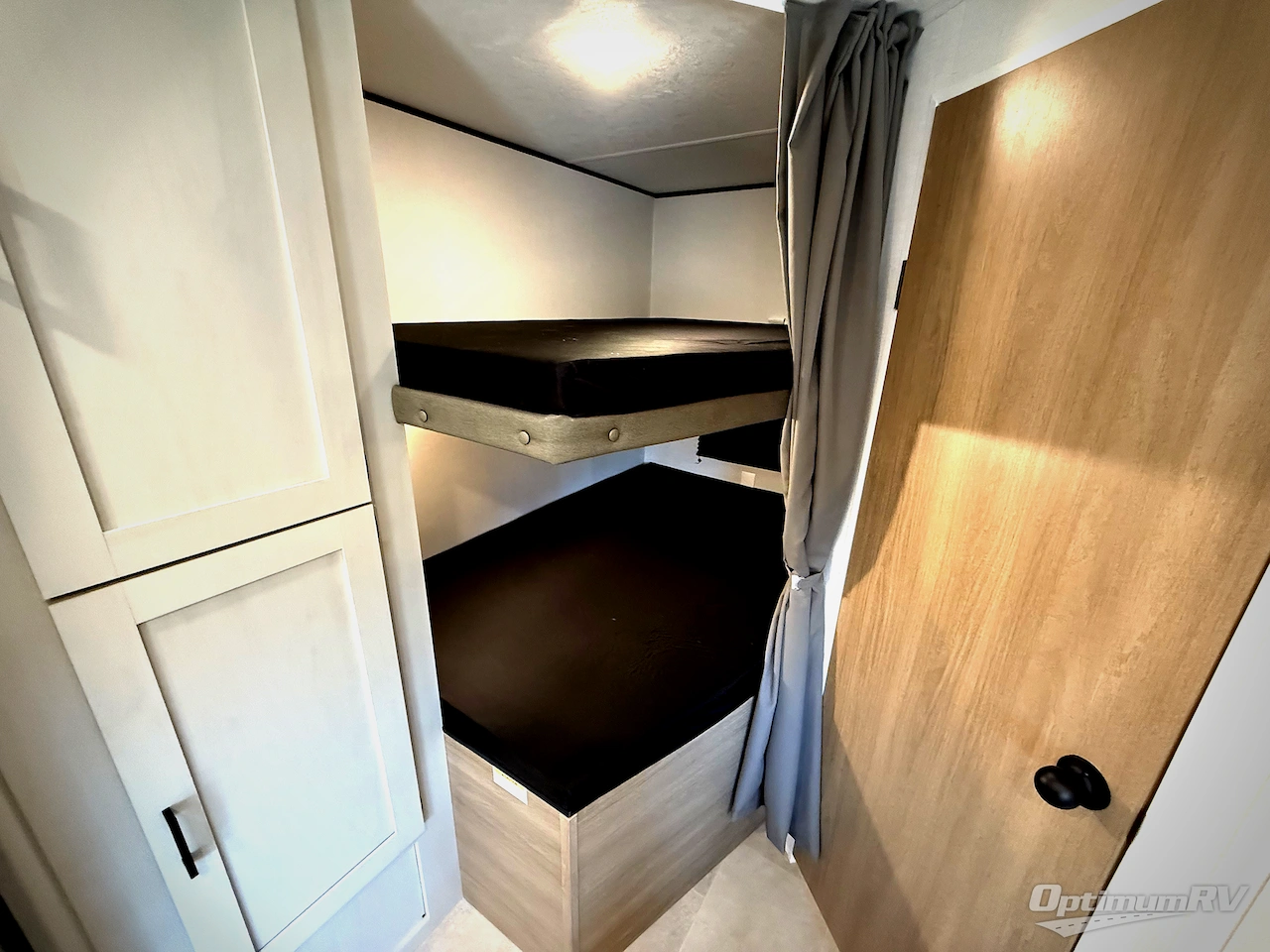 2026 Dutchmen Aspen Trail LE 26BH Photo 12