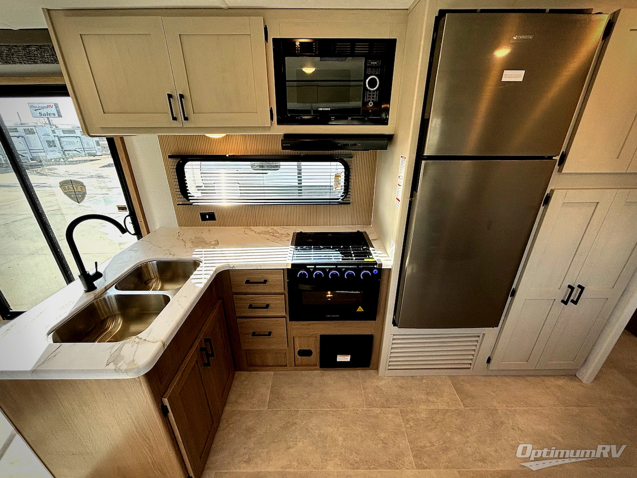 2026 Dutchmen Aspen Trail 38DS Photo 8