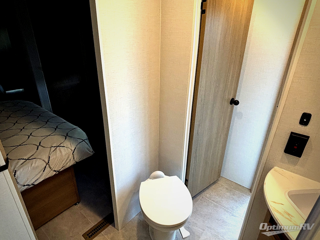 2026 Dutchmen Aspen Trail 38DS Photo 18