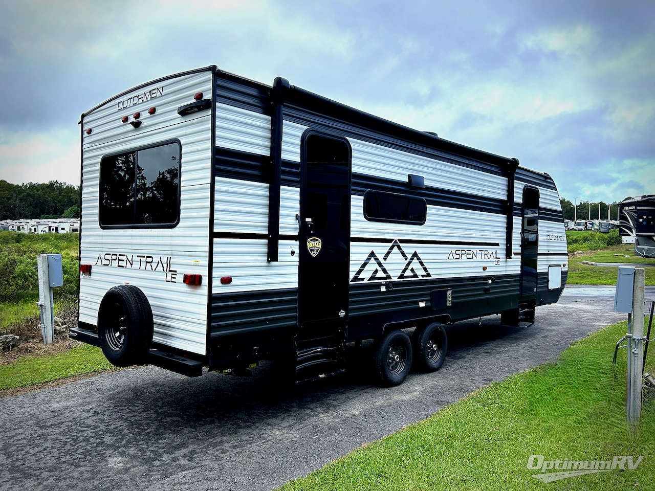 2025 Dutchmen Aspen Trail LE 26RL Photo 2