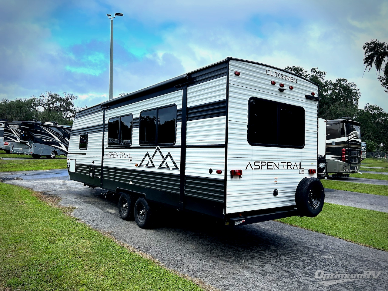 2025 Dutchmen Aspen Trail LE 26RL Photo 3