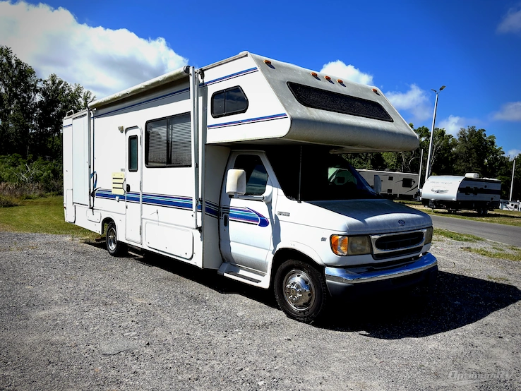 1997 Four Winds Chateau 28A RV Photo 1