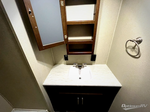 2019 Prime Time Avenger ATI 24RLS RV Photo 4