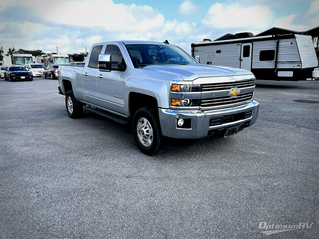 2015 Chevrolet Silverado 2500HD Photo 2