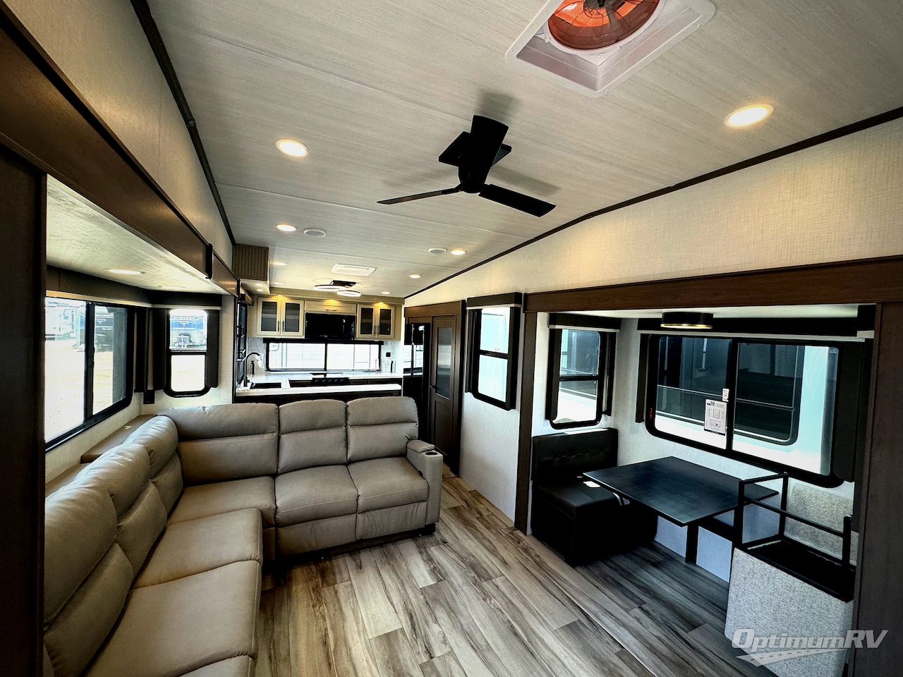 2027 Keystone Cougar 350LLK Photo 9