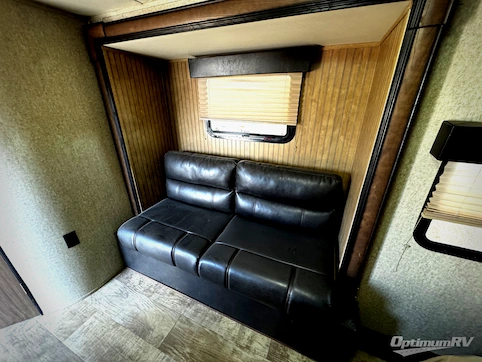 2016 Palomino PaloMini 181FBS RV Photo 4