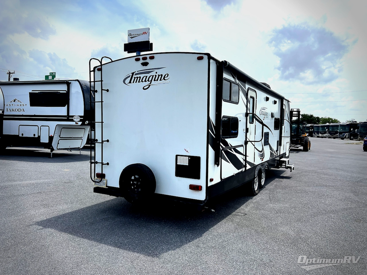 2018 Grand Design Imagine 2800BH Photo 3