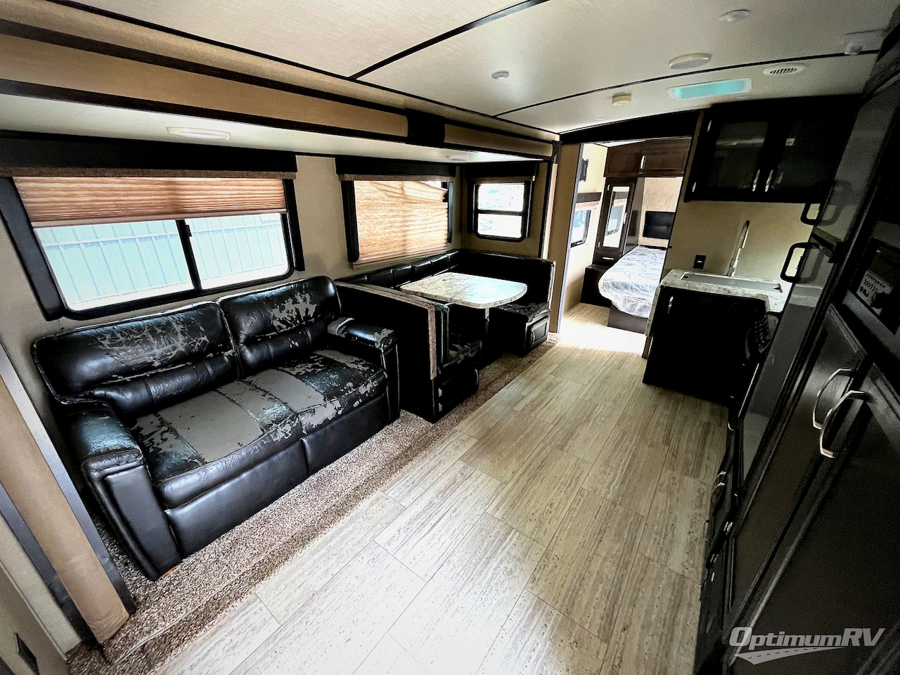 2018 Grand Design Imagine 2800BH Photo 6