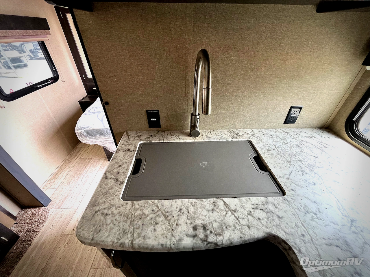 2018 Grand Design Imagine 2800BH Photo 16