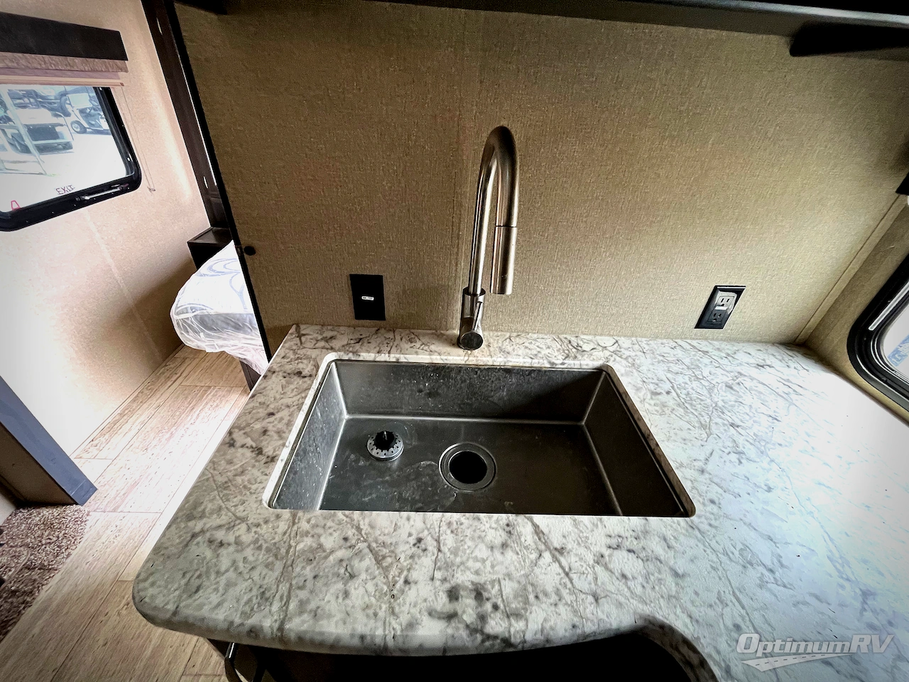 2018 Grand Design Imagine 2800BH Photo 17