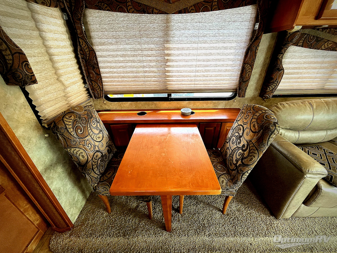 2008 Gulf Stream Crescendo 8356 Photo 14