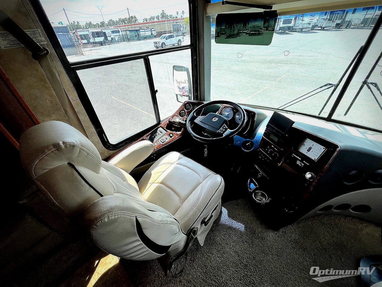 2008 Gulf Stream Crescendo 8356 Photo 6