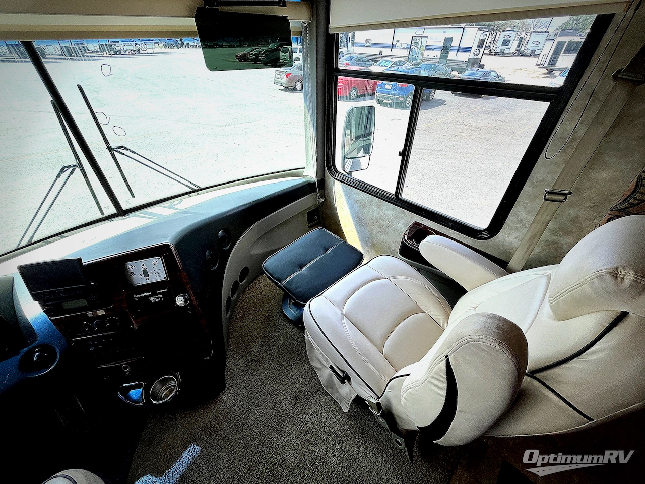 2008 Gulf Stream Crescendo 8356 Photo 7