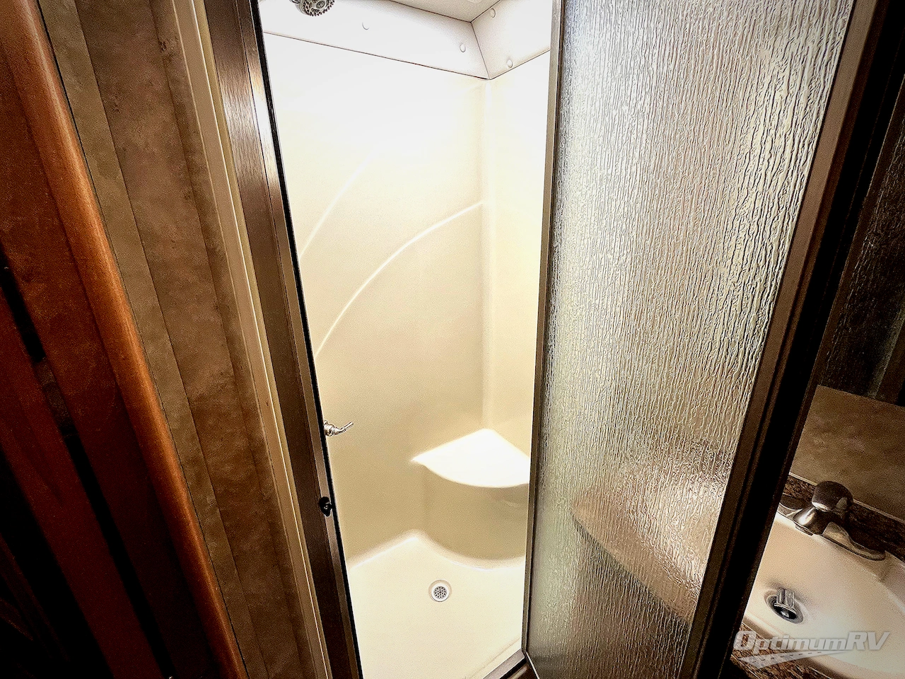 2008 Gulf Stream Crescendo 8356 Photo 26