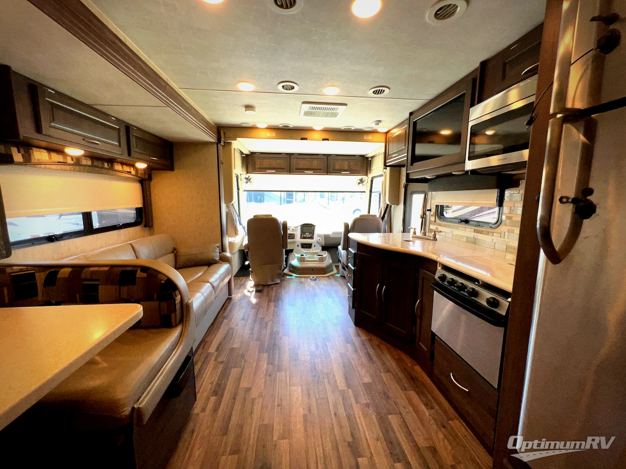 2018 Coachmen Mirada 35BH Photo 5