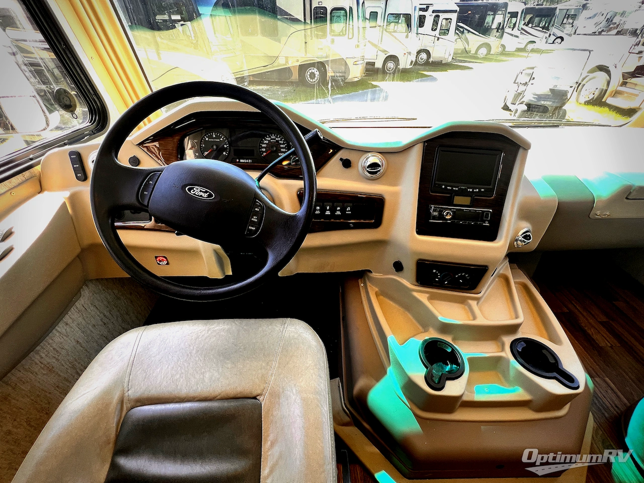 2018 Coachmen Mirada 35BH Photo 7