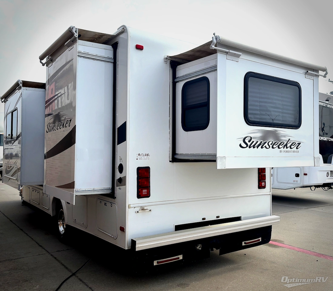2013 Forest River Sunseeker 2500TS Chevy Photo 3