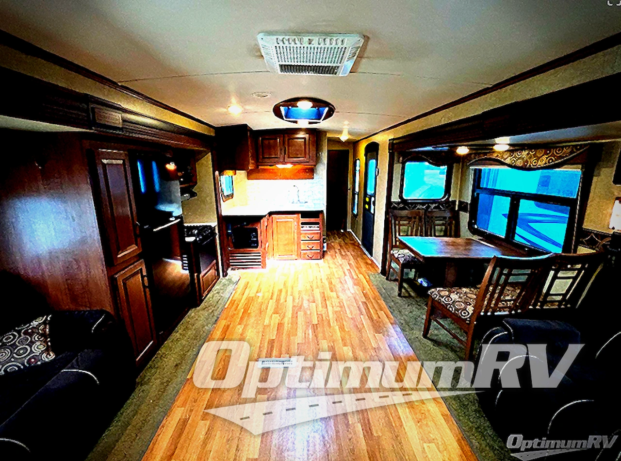 2015 Jayco Eagle 338RETS Photo 5